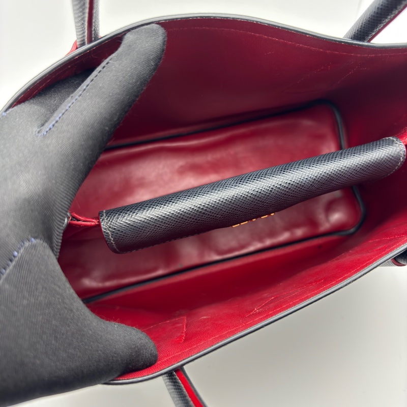 Prada普拉達Double殺手中號牛皮純色三角徽標托特包無肩帶，尺寸31×24-5