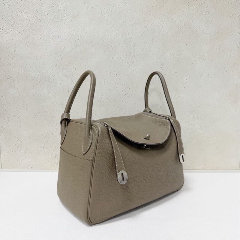 Hermes Lindy 30 大象灰銀扣-3