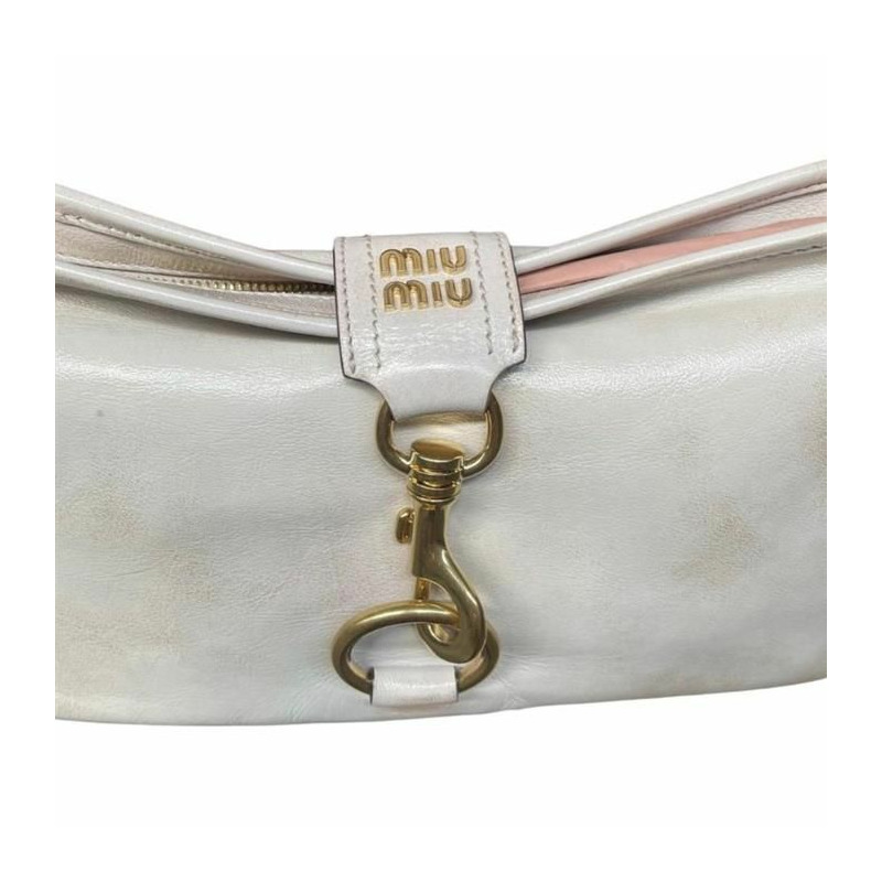 MIU MIU 按扣式皮革肩背包 5BC123 2F6P F0J34-10