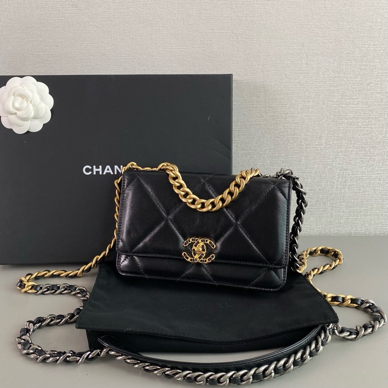 ✨Chanel 19bag woc 有購證99新 新款旋轉扣 晶片款🖤-3