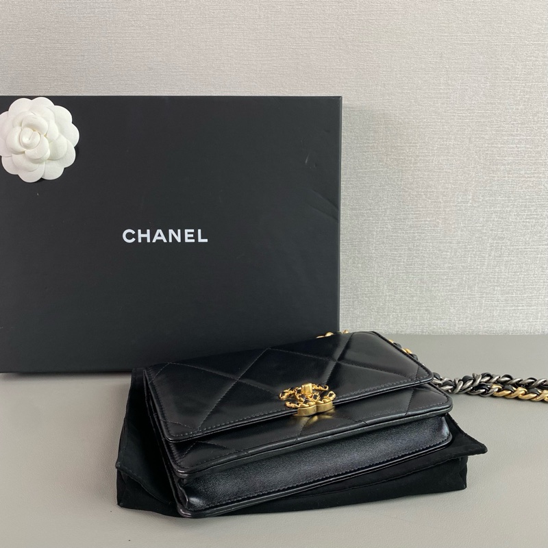 ✨Chanel 19bag woc 有購證99新 新款旋轉扣 晶片款🖤-6