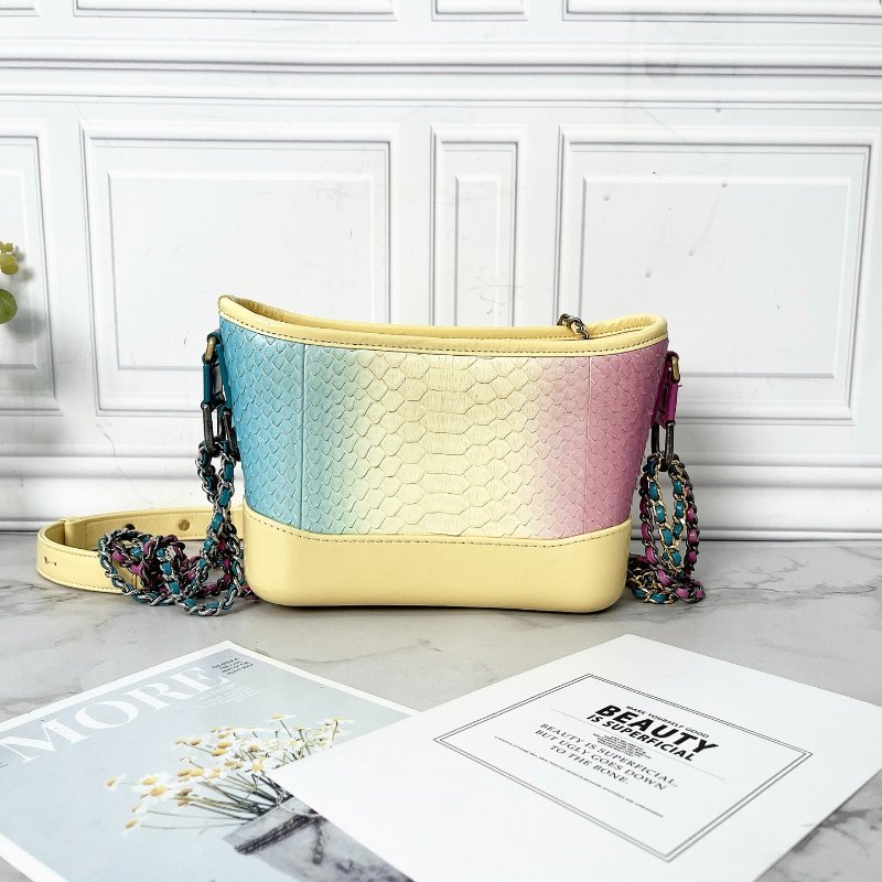 Chanel 紫色拼黃色小號蛇皮漸變流浪包15*20*8cm，99新配件塵袋盒子稀有皮證書-1