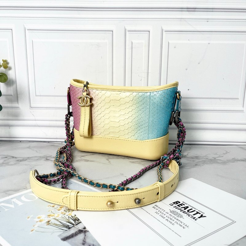 Chanel 紫色拼黃色小號蛇皮漸變流浪包15*20*8cm，99新配件塵袋盒子稀有皮證書-4