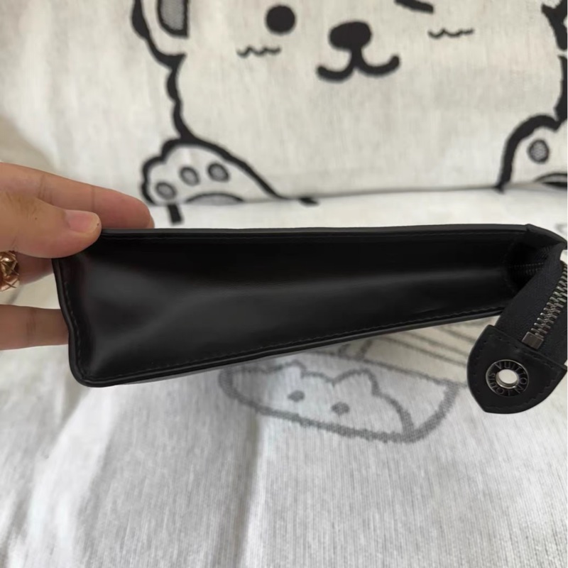 Lv 黑色黑花手拿包-3