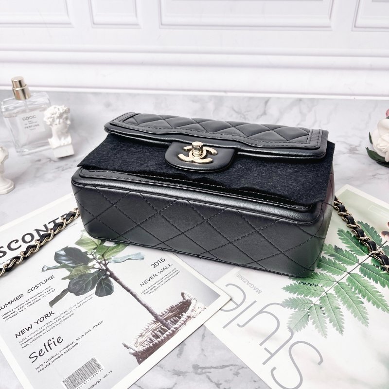 CHANEL cf 迷你23B 金扣菱格紋皮穿鏈羊皮拼漆皮肩背斜背包 芯片款 20×13.5×6.5cm 98新配件塵袋盒子購證-4