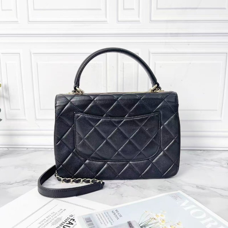 Chanel 21B 黑金trendy cc小號手提肩背斜背包 芯片款 25×17×9cm 98新配件塵袋-7