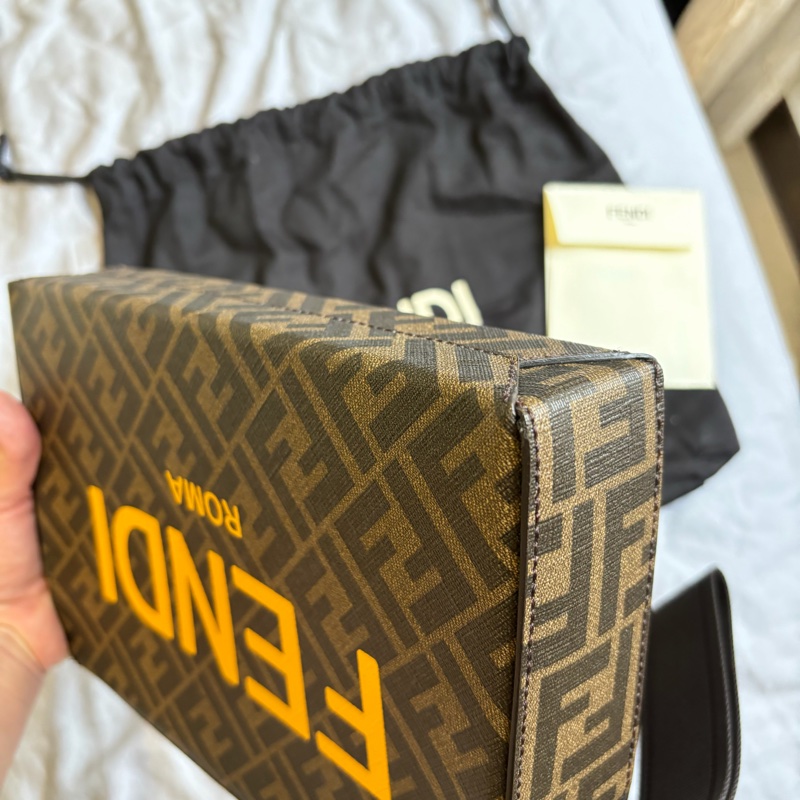 全新Fendi 經典款FF Squared手拿包-8