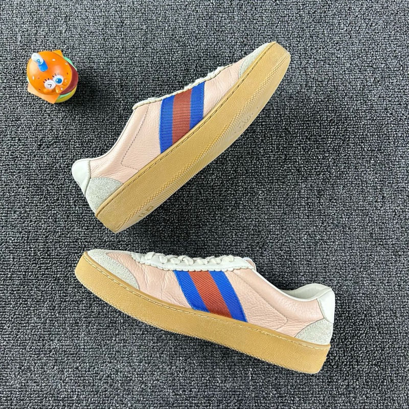 98新Gucci古馳粉色德訓鞋 尺碼:35.5 詳情:整體成色不錯 下地次數不多 粉色時尚年輕 牛皮-2