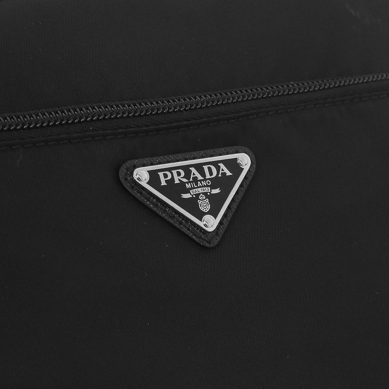 PRADA 琺瑯標誌尼龍單肩包-6