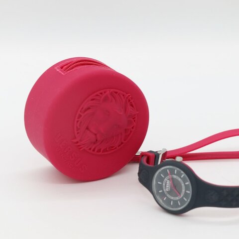 VERSACE 范思哲 Fire Island 黑色 矽膠錶帶 拉鍊收納盒 女士腕錶