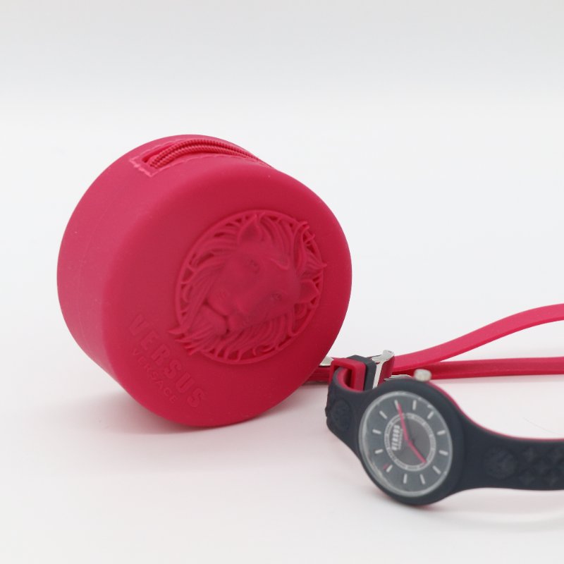 VERSACE 范思哲 Fire Island 黑色 矽膠錶帶 拉鍊收納盒 女士腕錶-0