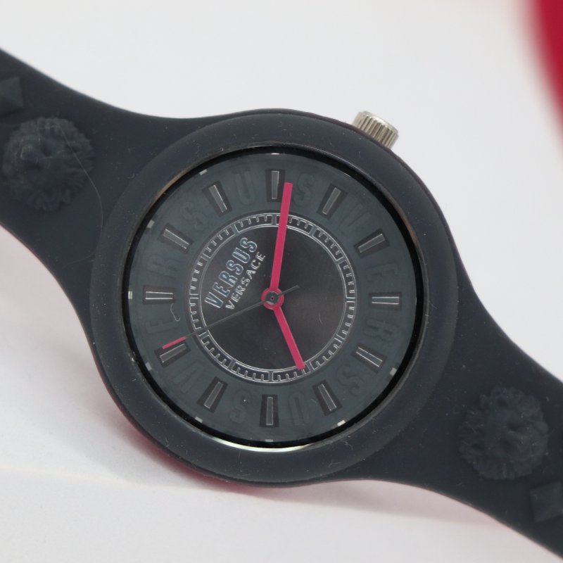 VERSACE 范思哲 Fire Island 黑色 矽膠錶帶 拉鍊收納盒 女士腕錶-2