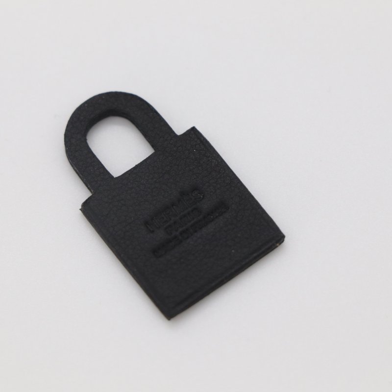 HERMES 愛馬仕 O'Kelly黑色 皮革 金色 鍍層 鎖頭 項鍊-2