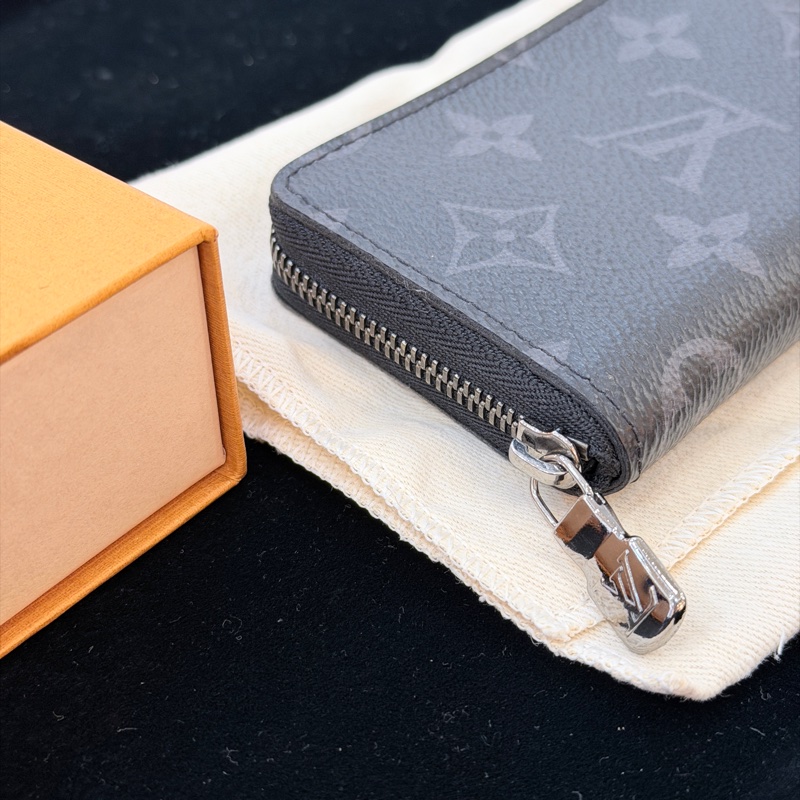 二手九成新LV黑色老花零錢包卡包 ㄇ字錢包LOUIS VUITTON-1