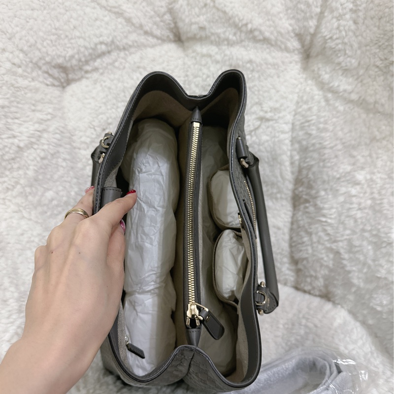 全新 Gucci 手提肩背包 (大象灰）-46
