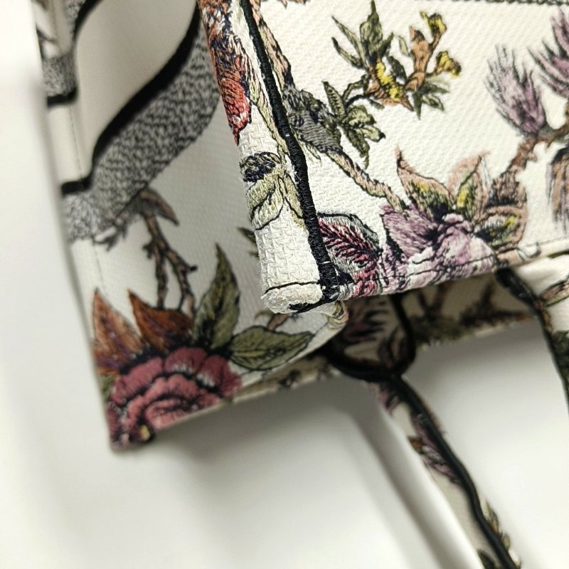 DIOR Book Tote中號多色帆布刺繡手提包 9.8新-10