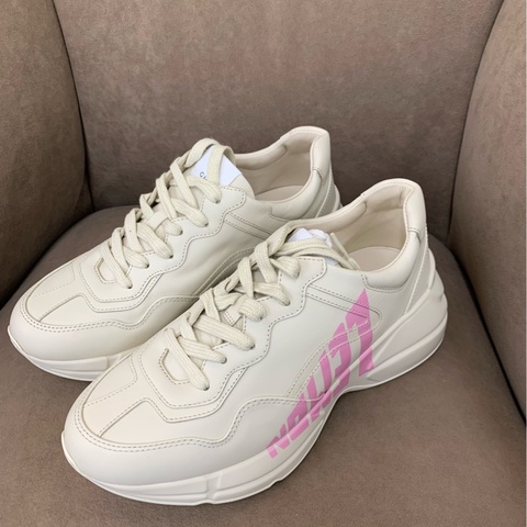 A415X0352GUCCI古驰 Rhyton 皮革 水果印花 防滑耐磨透气 低帮 老爹鞋 女款 粉