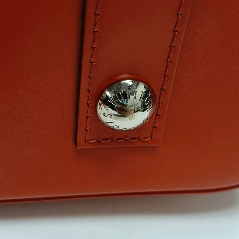 LOUIS VUITTONALMA 小號橙色EPI牛皮水波紋貝殼包單肩包手提包 銀色五金 可拆卸肩帶 9.8新-9