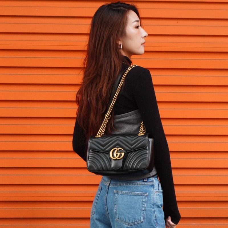 Gucci 展示品 Marmont 仿舊金雙G皮革斜背/肩背包-26cm(443497-黑)-0