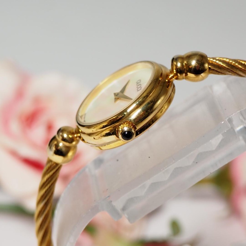 🌷Gucci *稀有Vintage*白母貝麻花手環金錶 ｜經典花紋✦fufu style 精品✦ 氣質款｜手錶.古董手錶-11