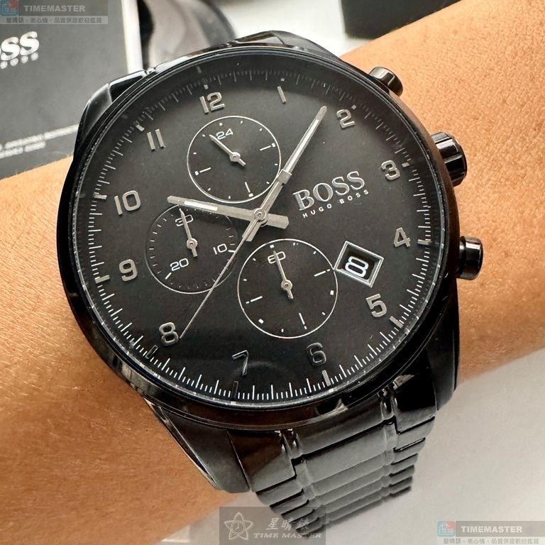 BOSS手錶,編號HB1513785,44mm黑圓形精鋼錶殼,黑色三眼, 中三針顯示錶面,深黑色精鋼錶帶款-5
