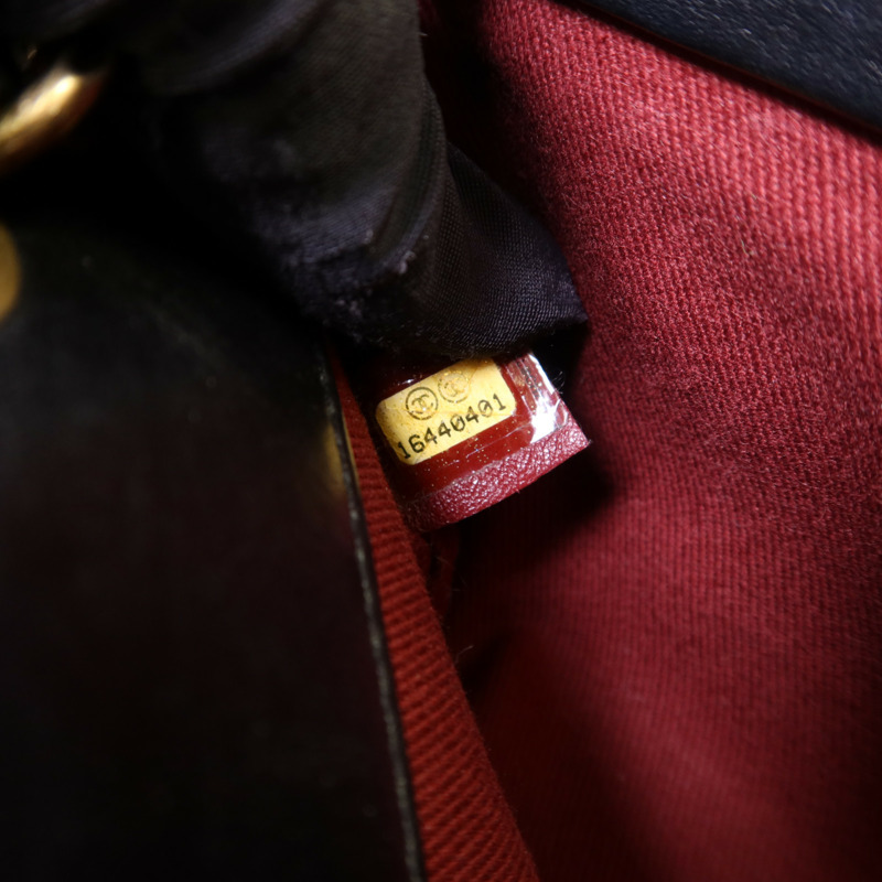 CHANEL 牛皮皮革Chain Shoulder金扣鏈帶肩背袋-7