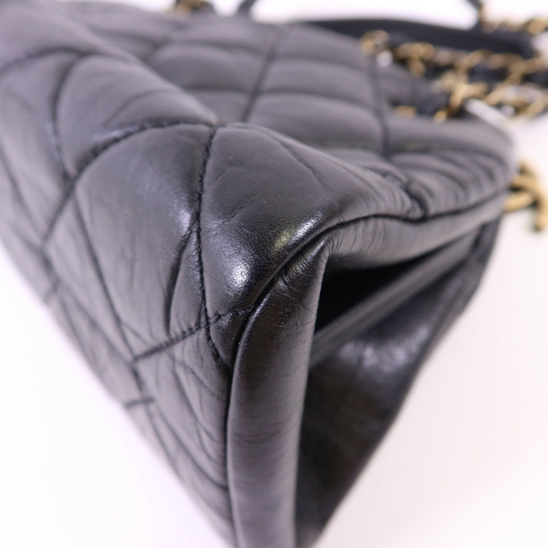 CHANEL 牛皮皮革Chain Shoulder金扣鏈帶肩背袋-12