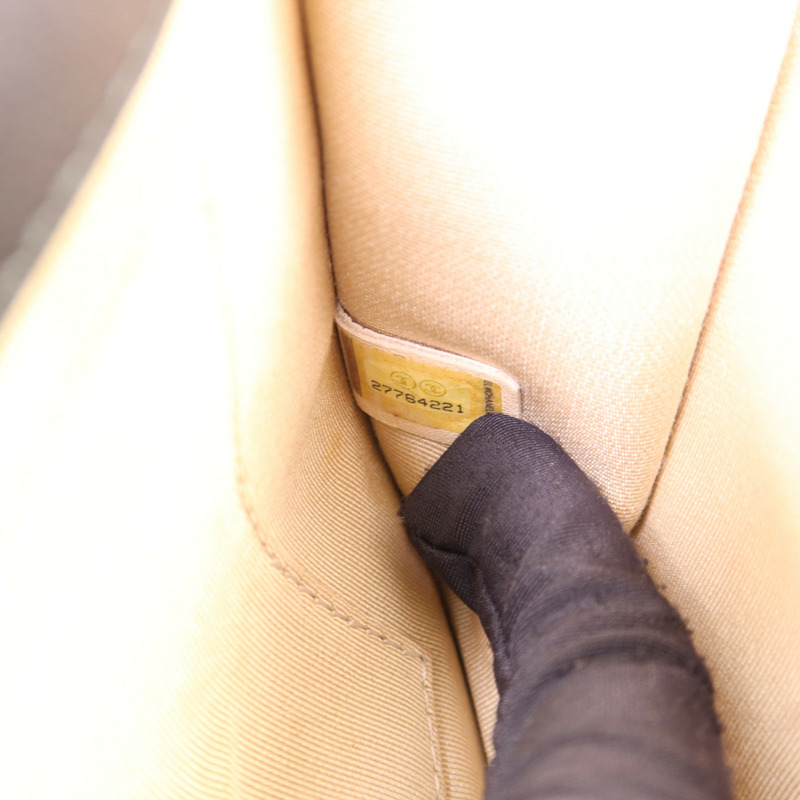 CHANEL 牛皮皮革Shoulder Bag金扣鏈帶肩背袋-7