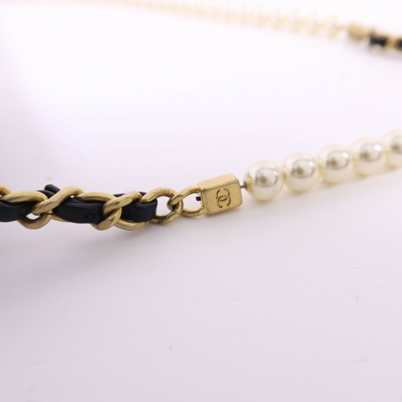 CHANEL 牛皮皮革Shoulder Bag金扣鏈帶肩背袋-11