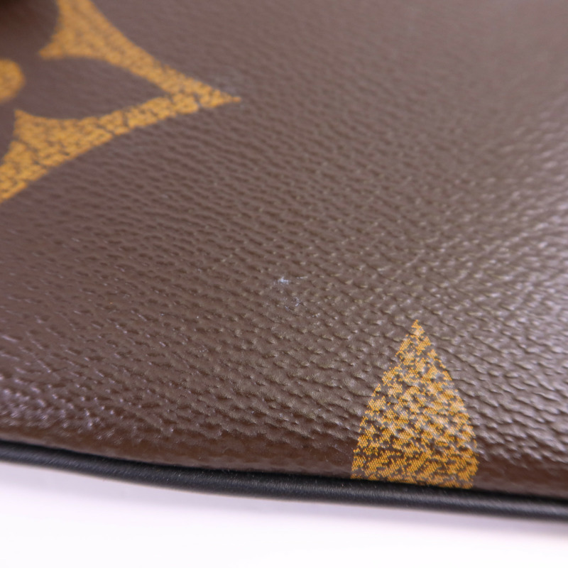 LOUIS VUITTON Monogram Reverse Pochette Trio金扣手拿包-21