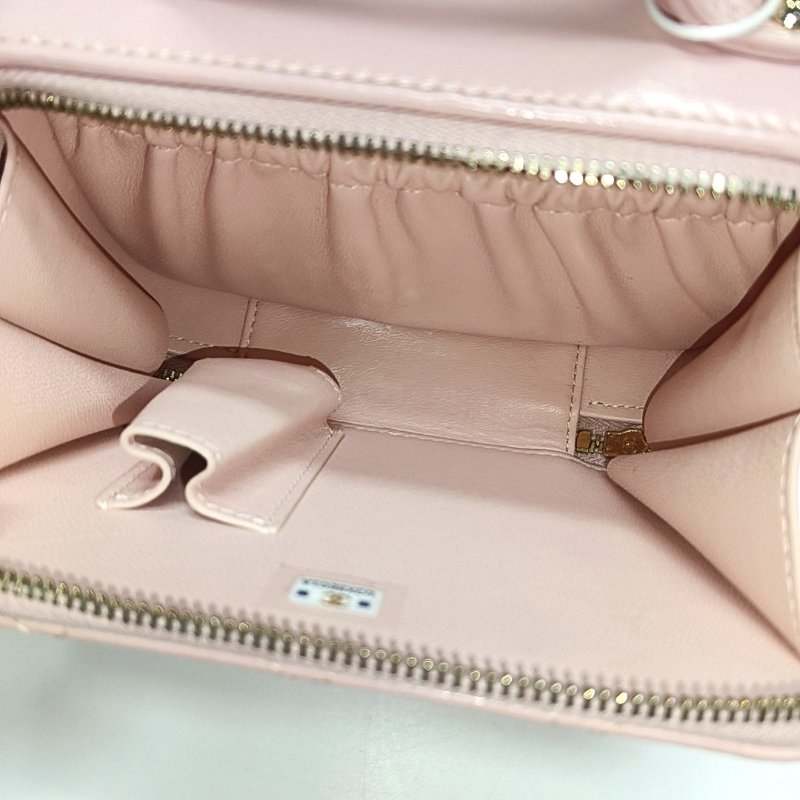 CHANEL 粉色羊皮菱格紋絎縫單肩包 金色五金-6