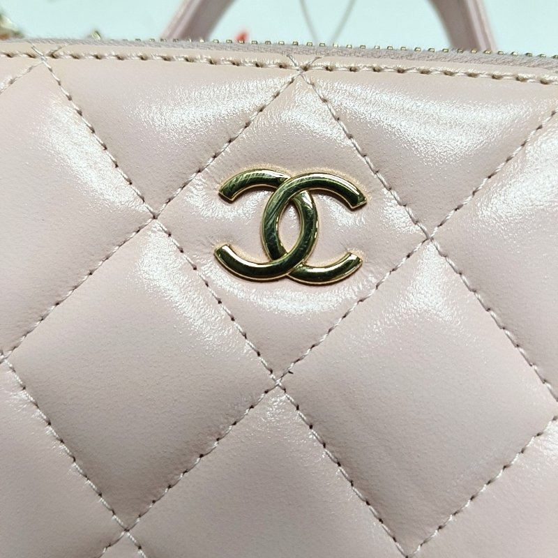 CHANEL 粉色羊皮菱格紋絎縫單肩包 金色五金-8