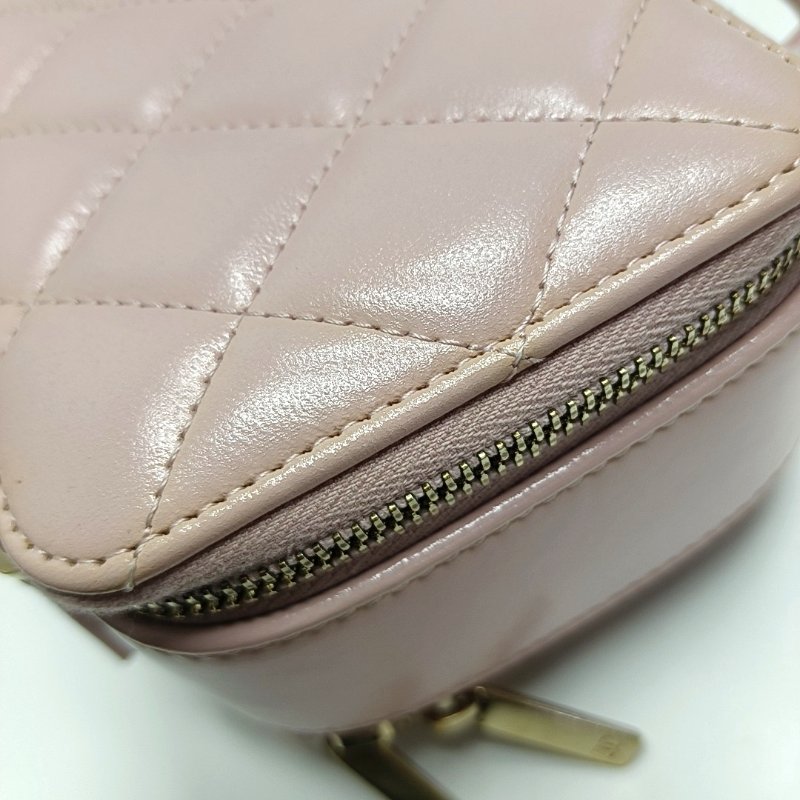 CHANEL 粉色羊皮菱格紋絎縫單肩包 金色五金-10