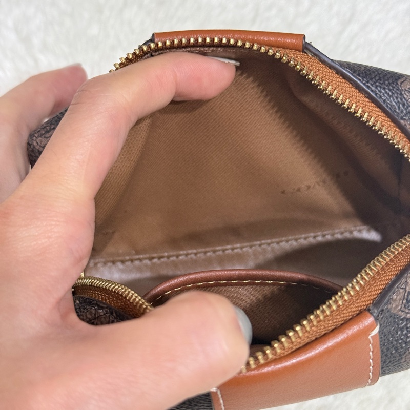 未使用✨是好看的COACH 新款化妝包 拉鍊小包 內膽包 盥洗包-9