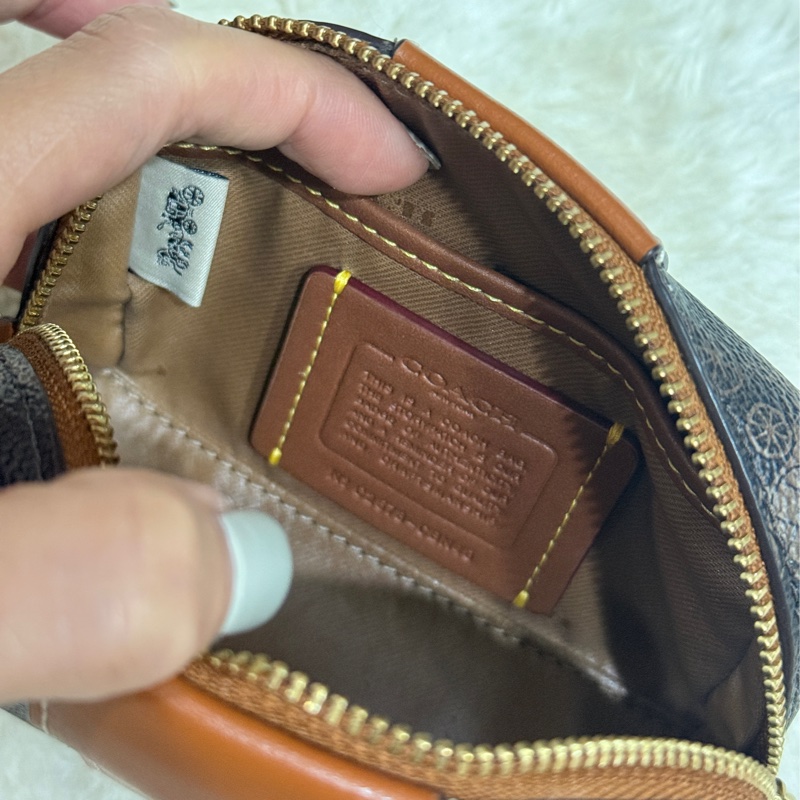 未使用✨是好看的COACH 新款化妝包 拉鍊小包 內膽包 盥洗包-10
