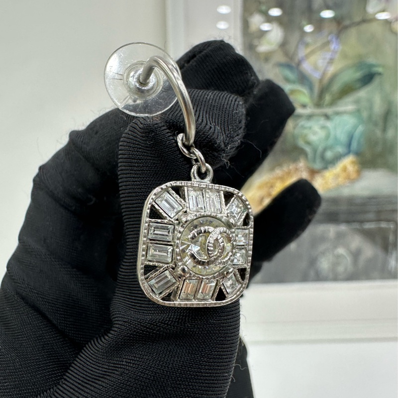 Chanel 香奈兒水鑽方塊logo 耳環-2