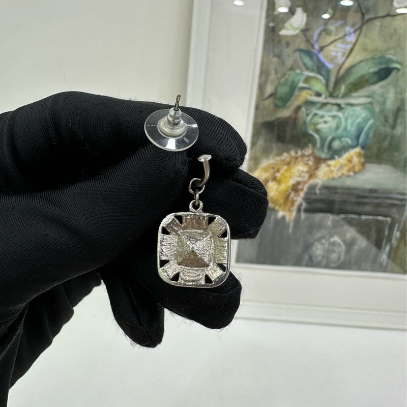 Chanel 香奈兒水鑽方塊logo 耳環-3