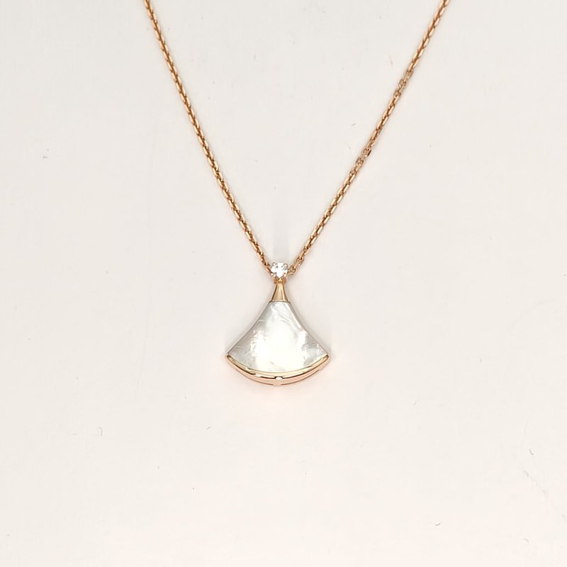 BVLGARI DIVASDREAM白母貝單鑽18K金小扇子項鏈18K玫瑰金/白貝母項鏈玫瑰金項鍊-1