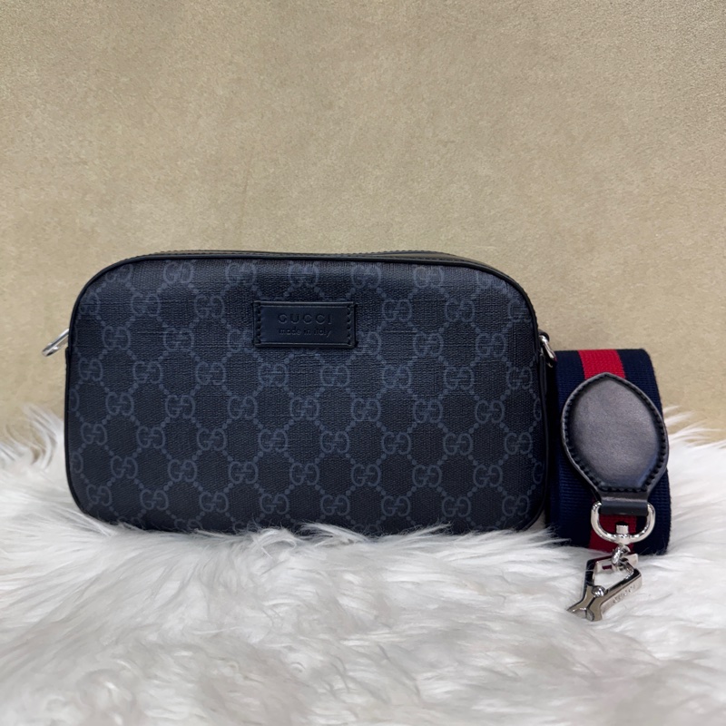 Gucci 黑灰相機包 近全新-0