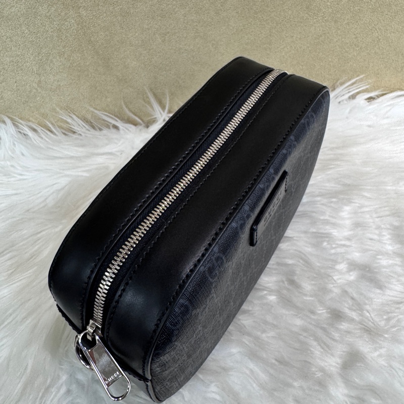 Gucci 黑灰相機包 近全新-7