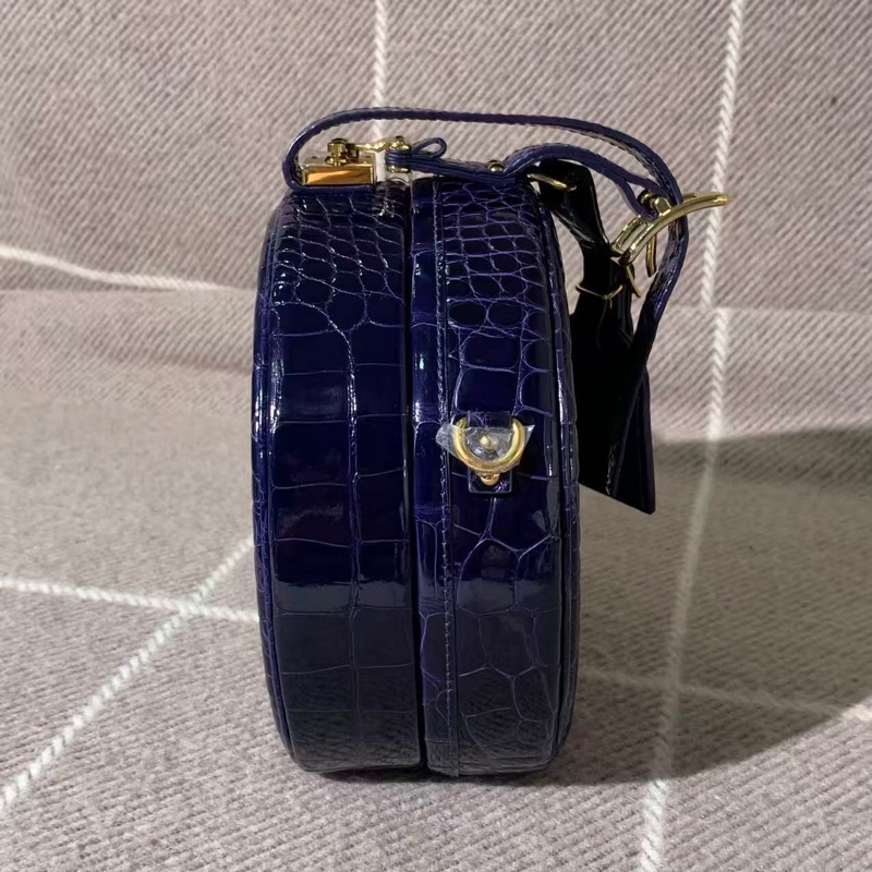 路易威登 Lv圓餅深藍色鰐魚皮金扣手提單肩包-4