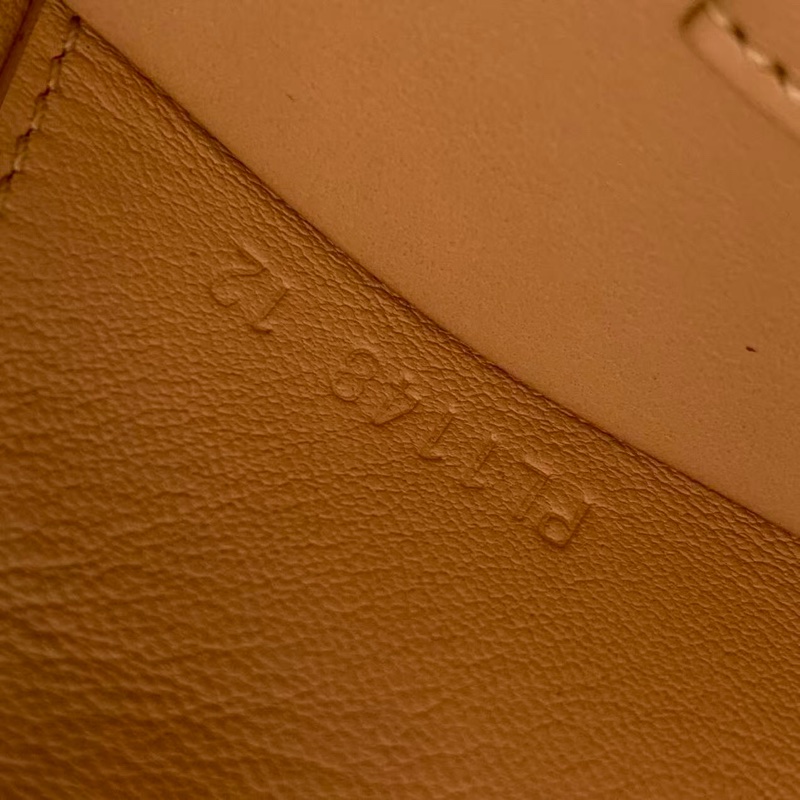 路易威登 Lv圓餅深藍色鰐魚皮金扣手提單肩包-8