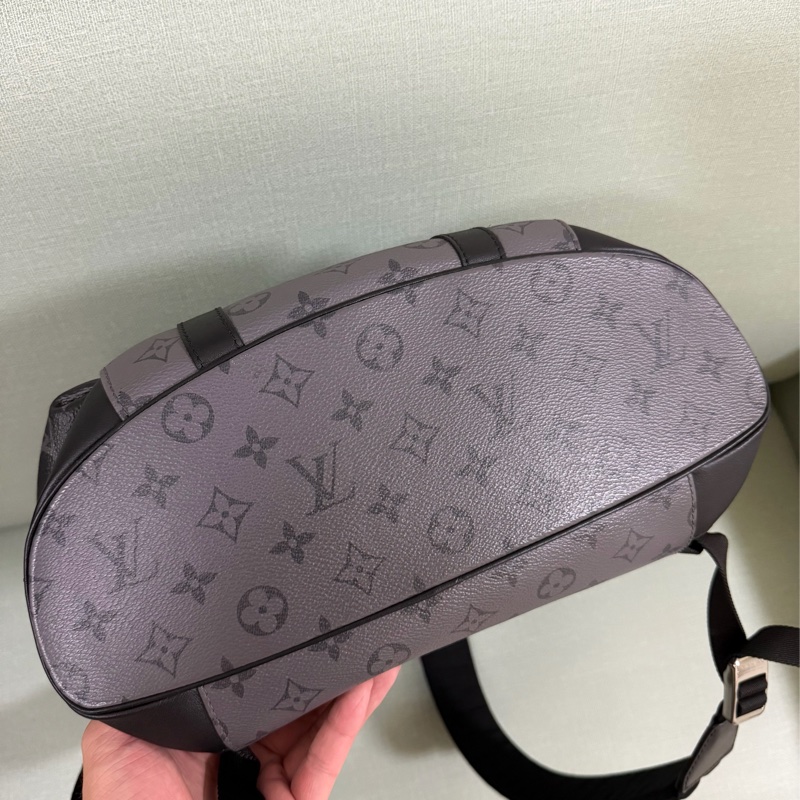 ®️Louis Vuitton Christopher MM Monogram Eclipse Reverse 帆布後背包-3
