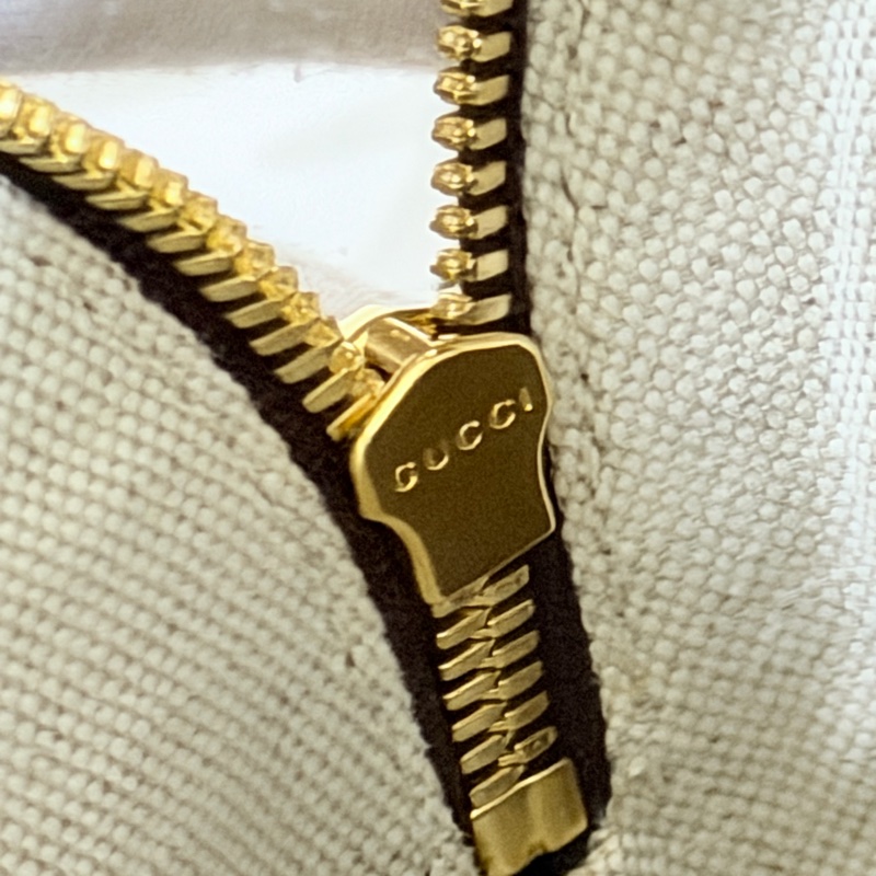 ®️全新品GUCCI 貝殼包-21