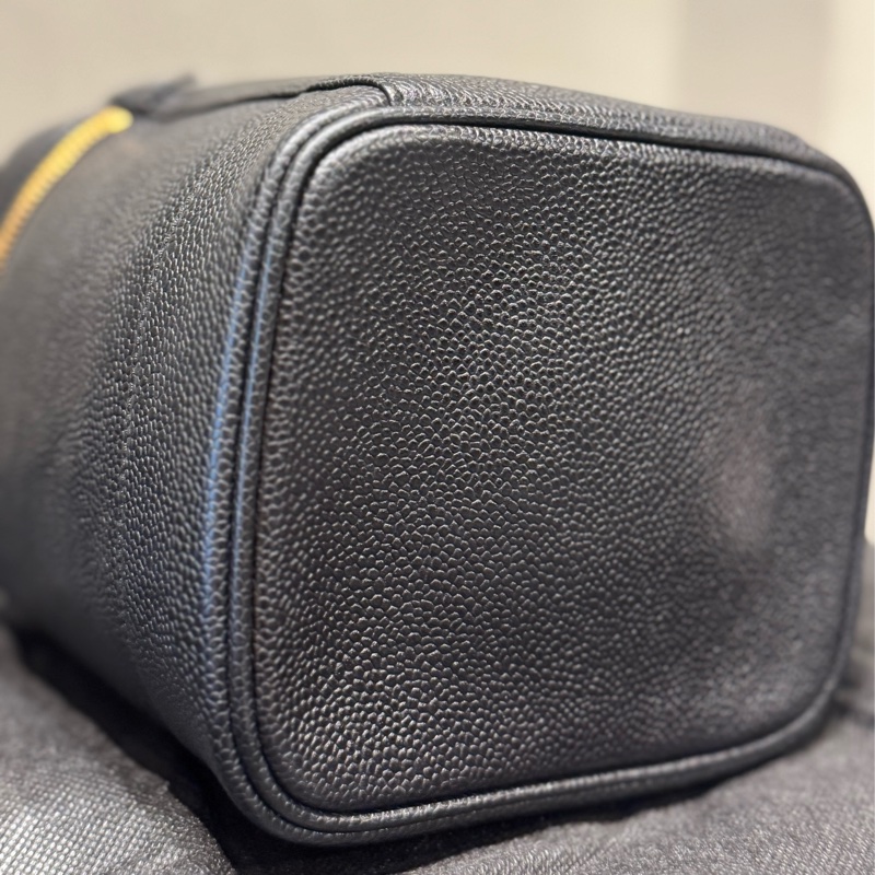 Chanel魚子醬皮革化妝包✨-6