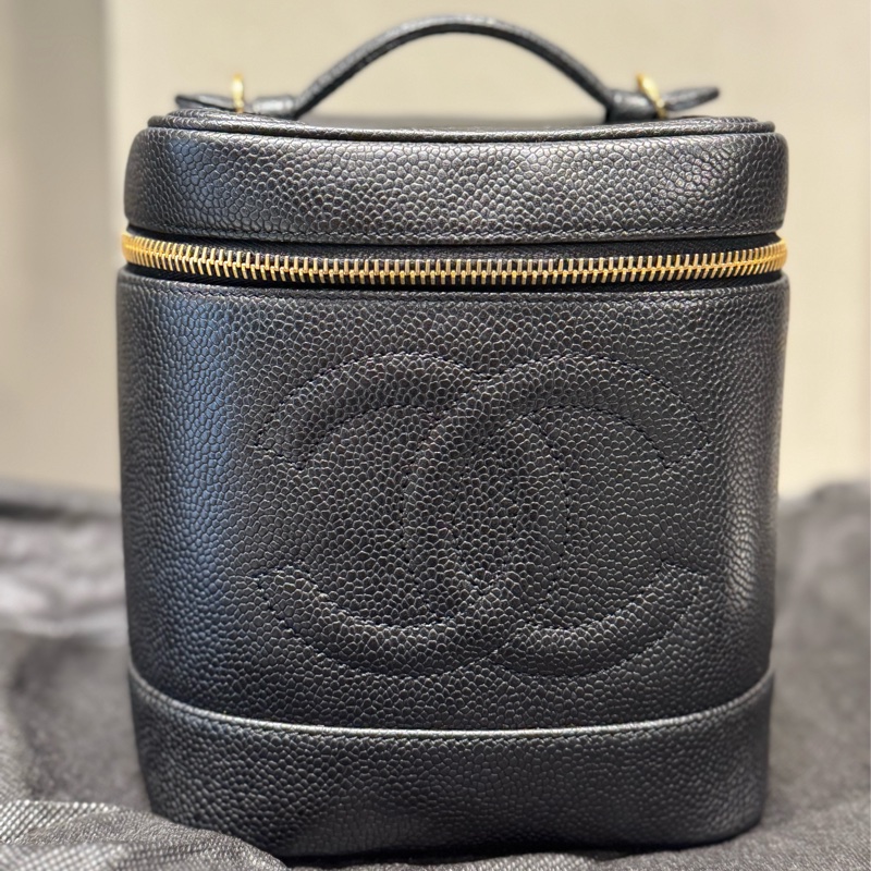 Chanel魚子醬皮革化妝包✨-8