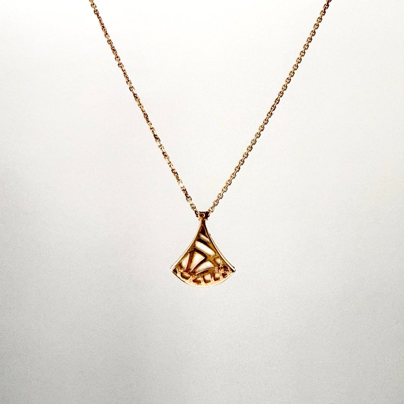 BVLGARI DIVASDREAM白母貝單鑽18K金小扇子項鏈18K玫瑰金/鑽石/白貝母項鏈玫瑰金項鍊-1