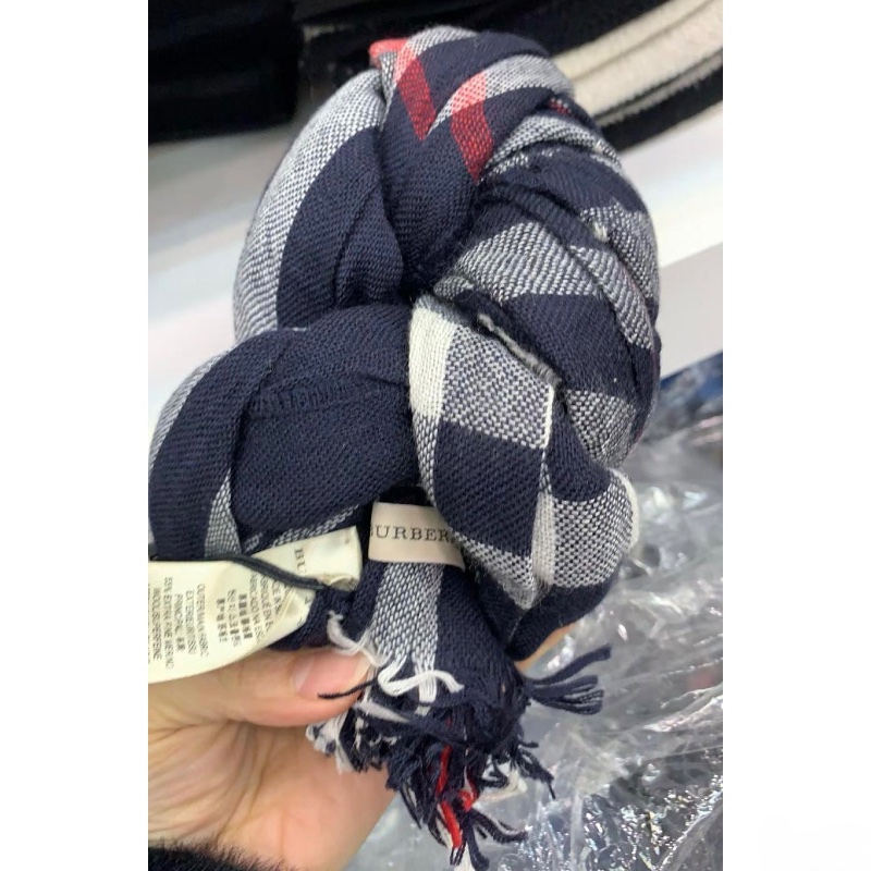 Burberry scarf-2