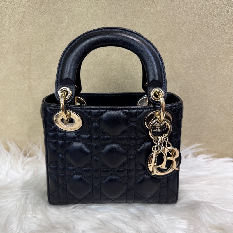 Dior LadyDior 黑羊皮3格迷你黛妃包 今年出專櫃-1
