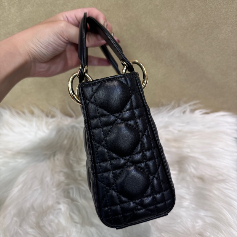 Dior LadyDior 黑羊皮3格迷你黛妃包 今年出專櫃-3